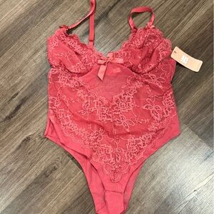 Pink plus size lingerie bodysuit NWT never worn!!!